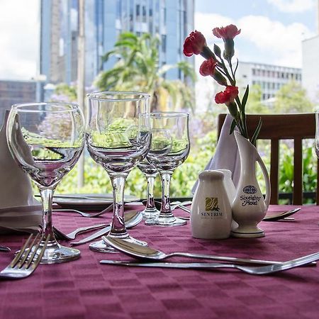 Sentrim 680 Hotel ナイロビ エクステリア 写真