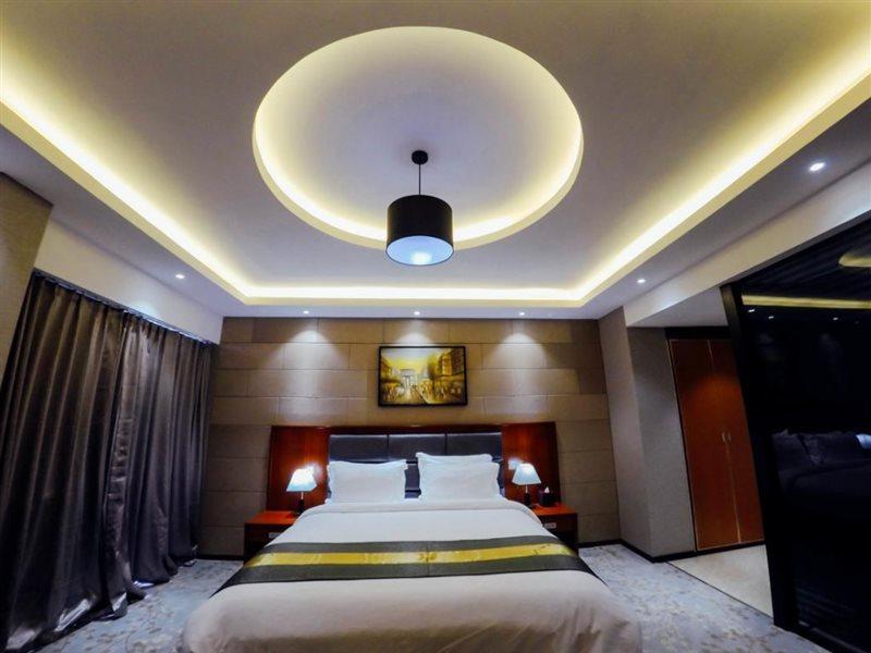 Sentrim 680 Hotel ナイロビ エクステリア 写真