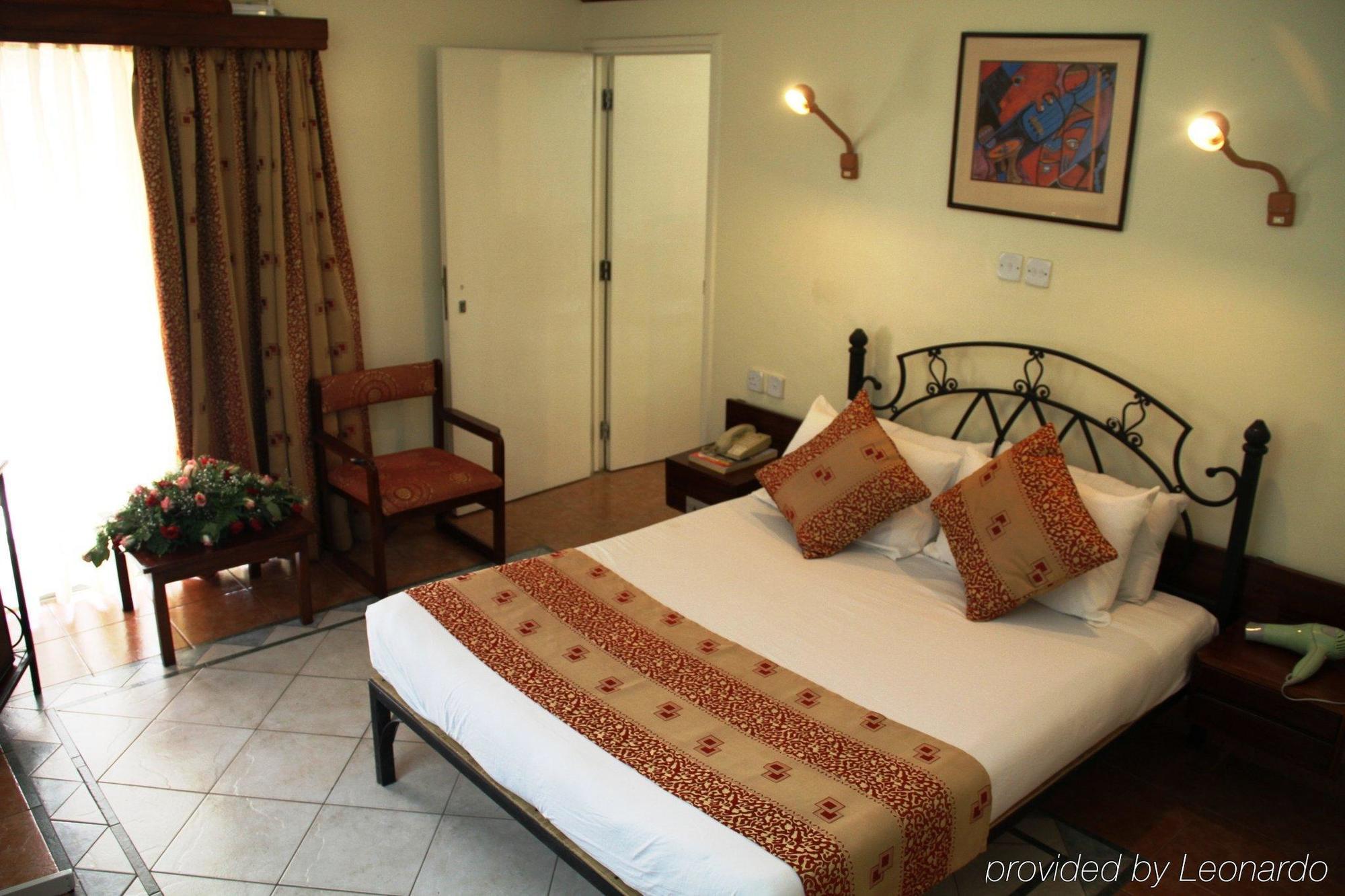 Sentrim 680 Hotel ナイロビ 部屋 写真